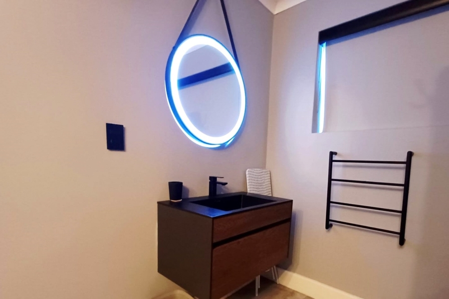 To Let 2 Bedroom Property for Rent in Bloubergstrand Western Cape